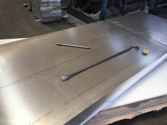 Bom preço. Folha de alumínio rol Prime fabricante 0.2mm 0.3mm 0.4mm espessura bobinas de alumínio 3003 chapa de alumínio de alta qualidade on-line
